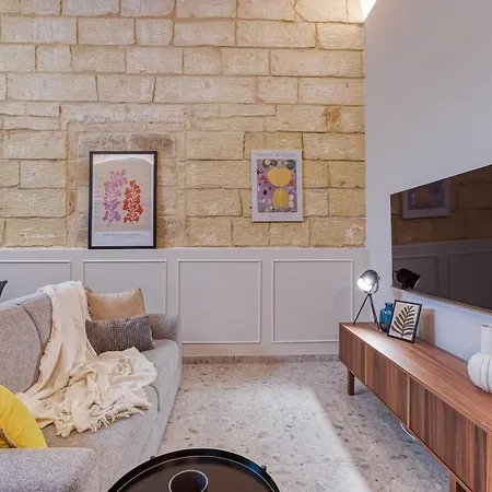 Boutique Townhouse With Garden *