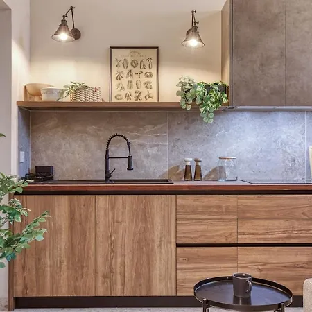 Boutique Townhouse With Garden